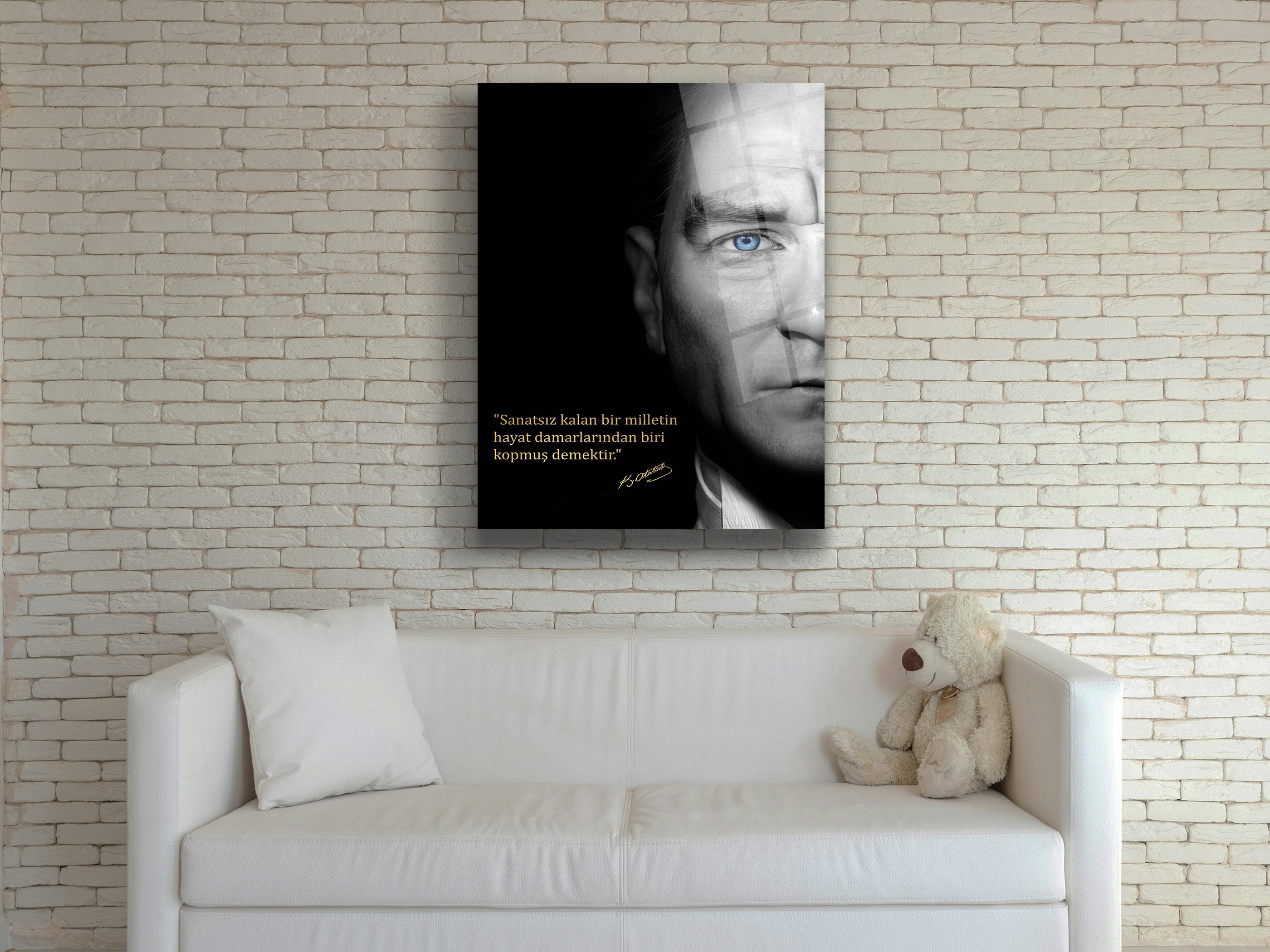 Atatürk Cam Tablo 153