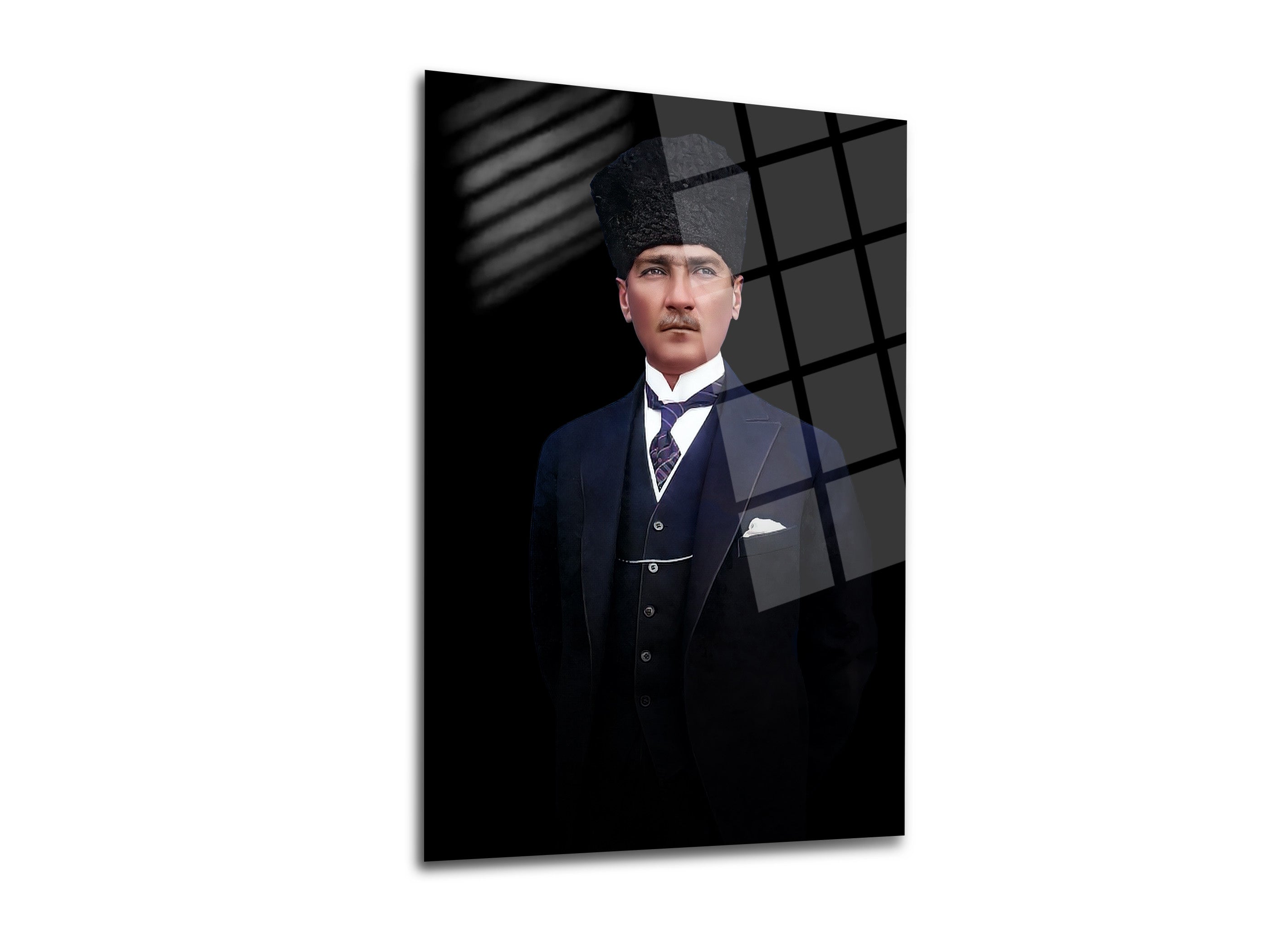 Atatürk Cam Tablo 144