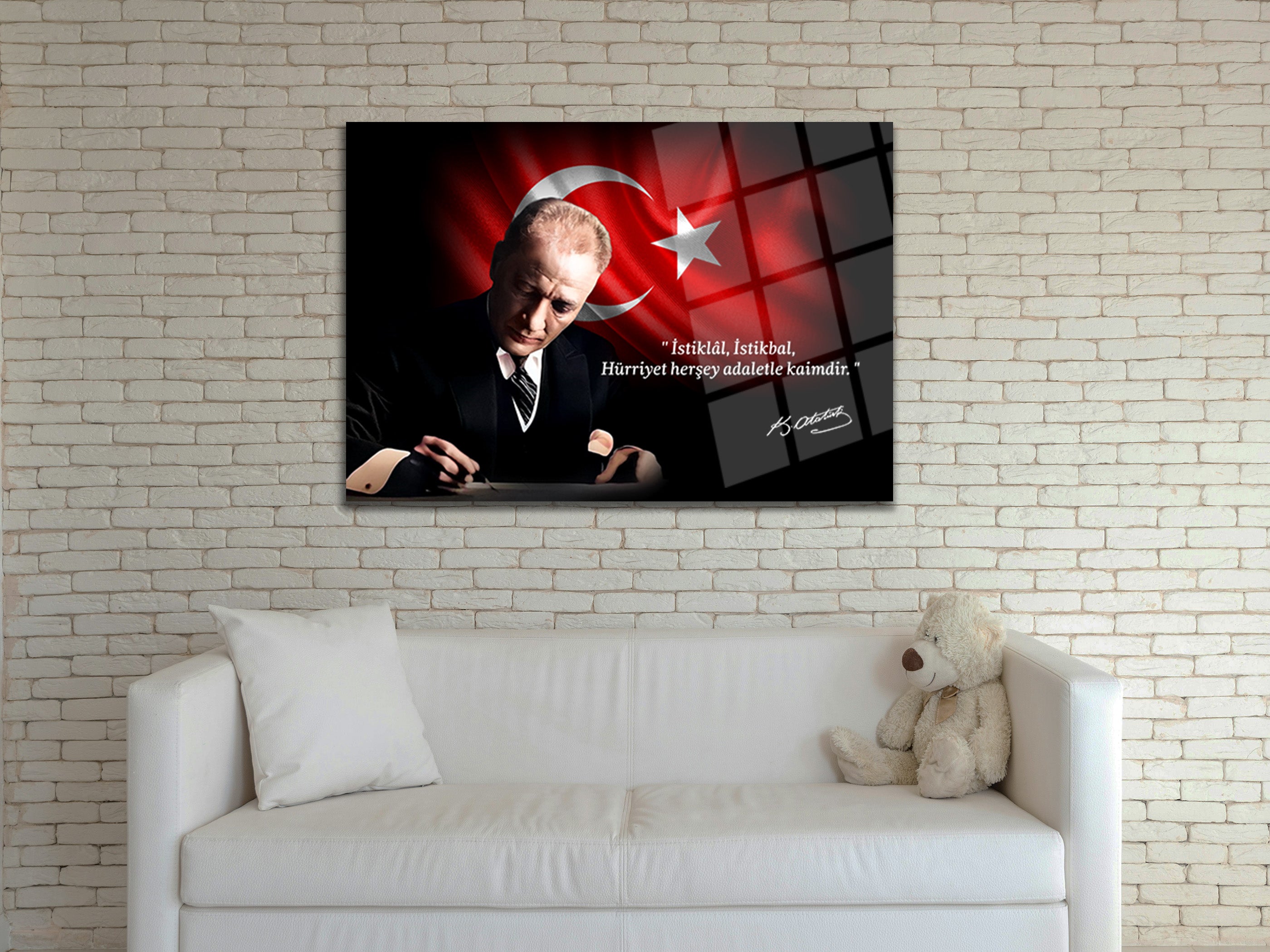 Atatürk Cam Tablo 151