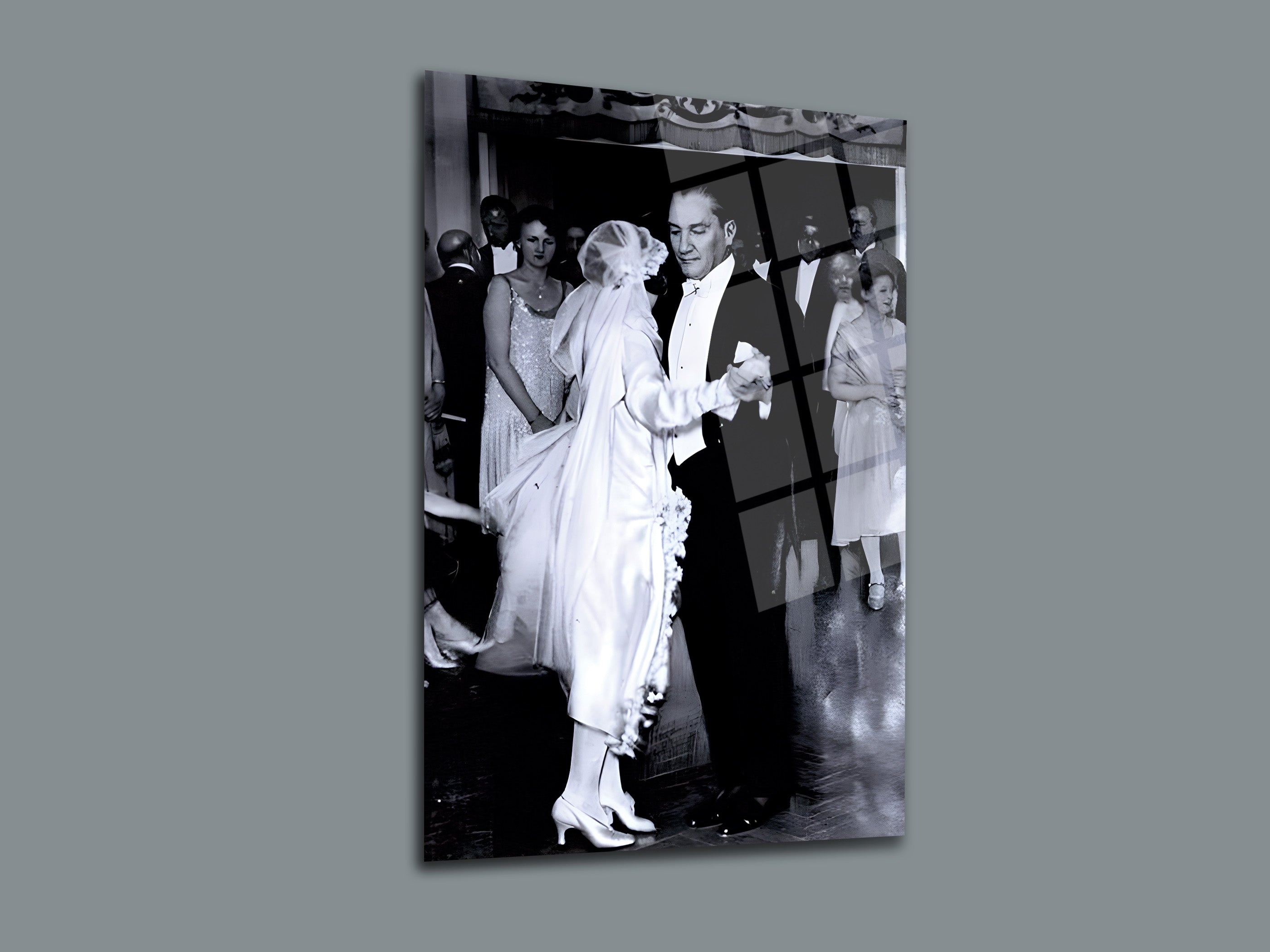 Atatürk Cam Tablo 189