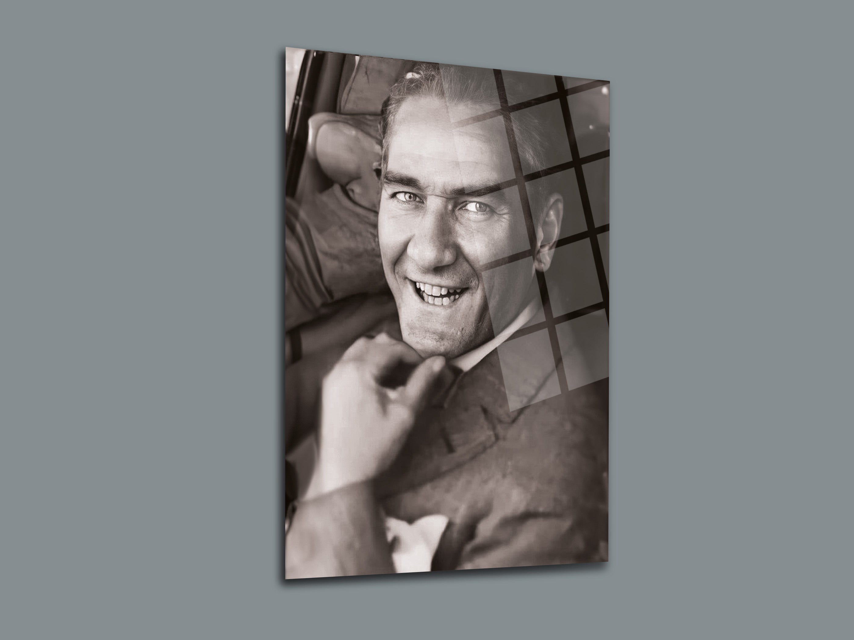 Atatürk Cam Tablo 12