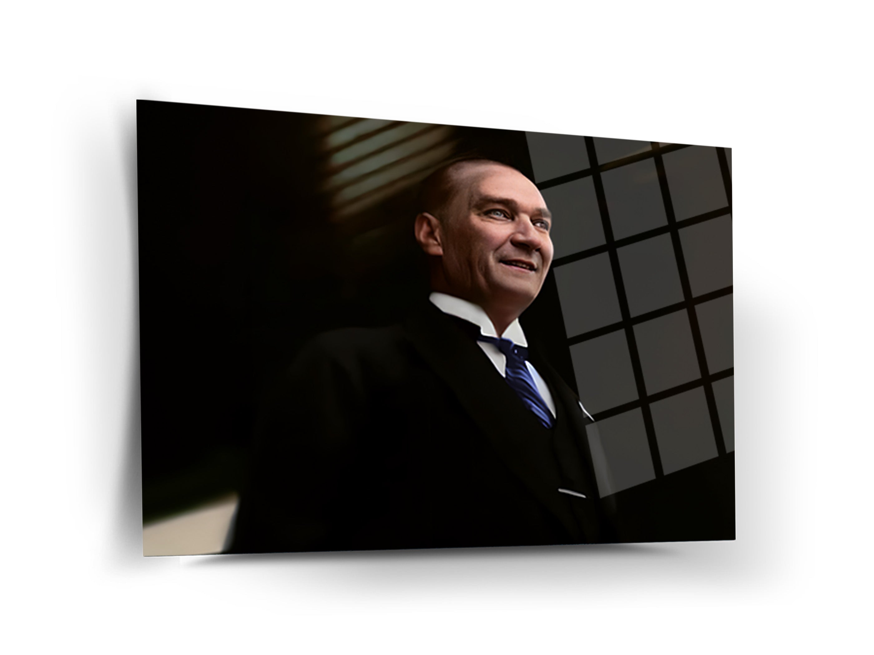 Atatürk Cam Tablo 200