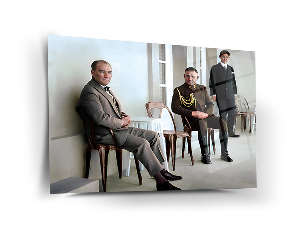 Atatürk Cam Tablo 202