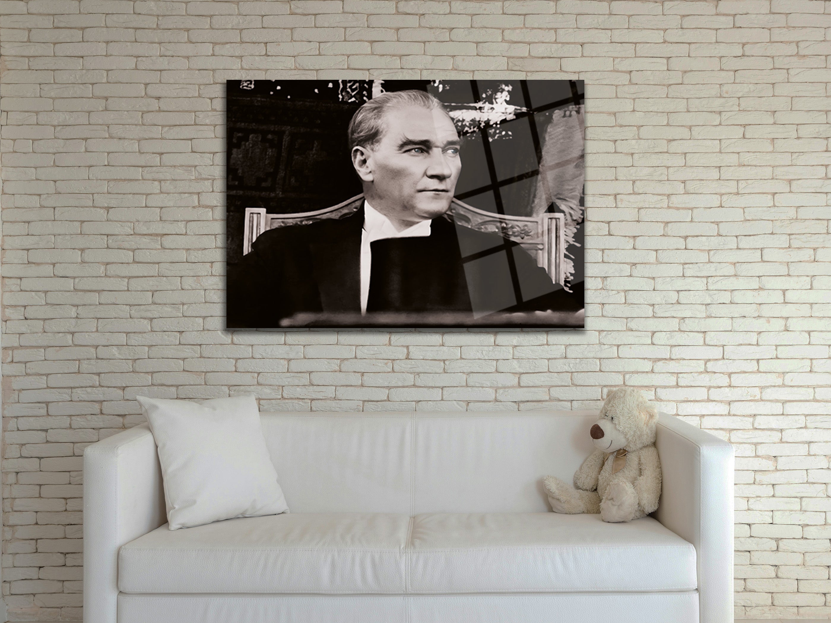 Atatürk Cam Tablo 204
