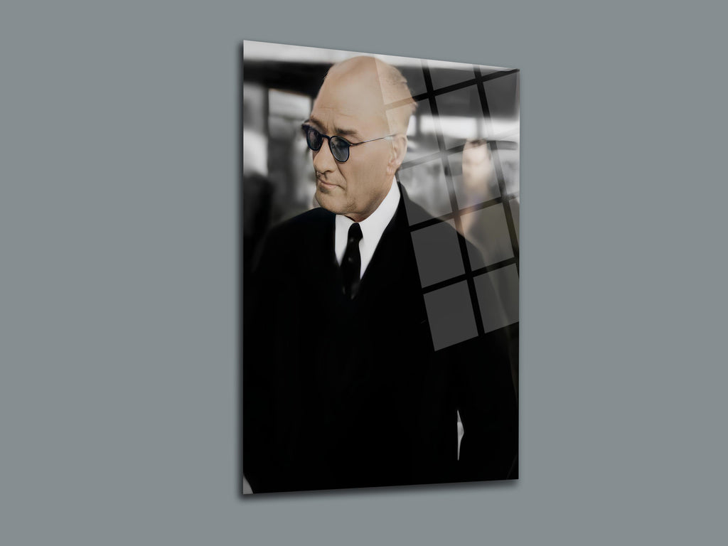 Atatürk Cam Tablo 216
