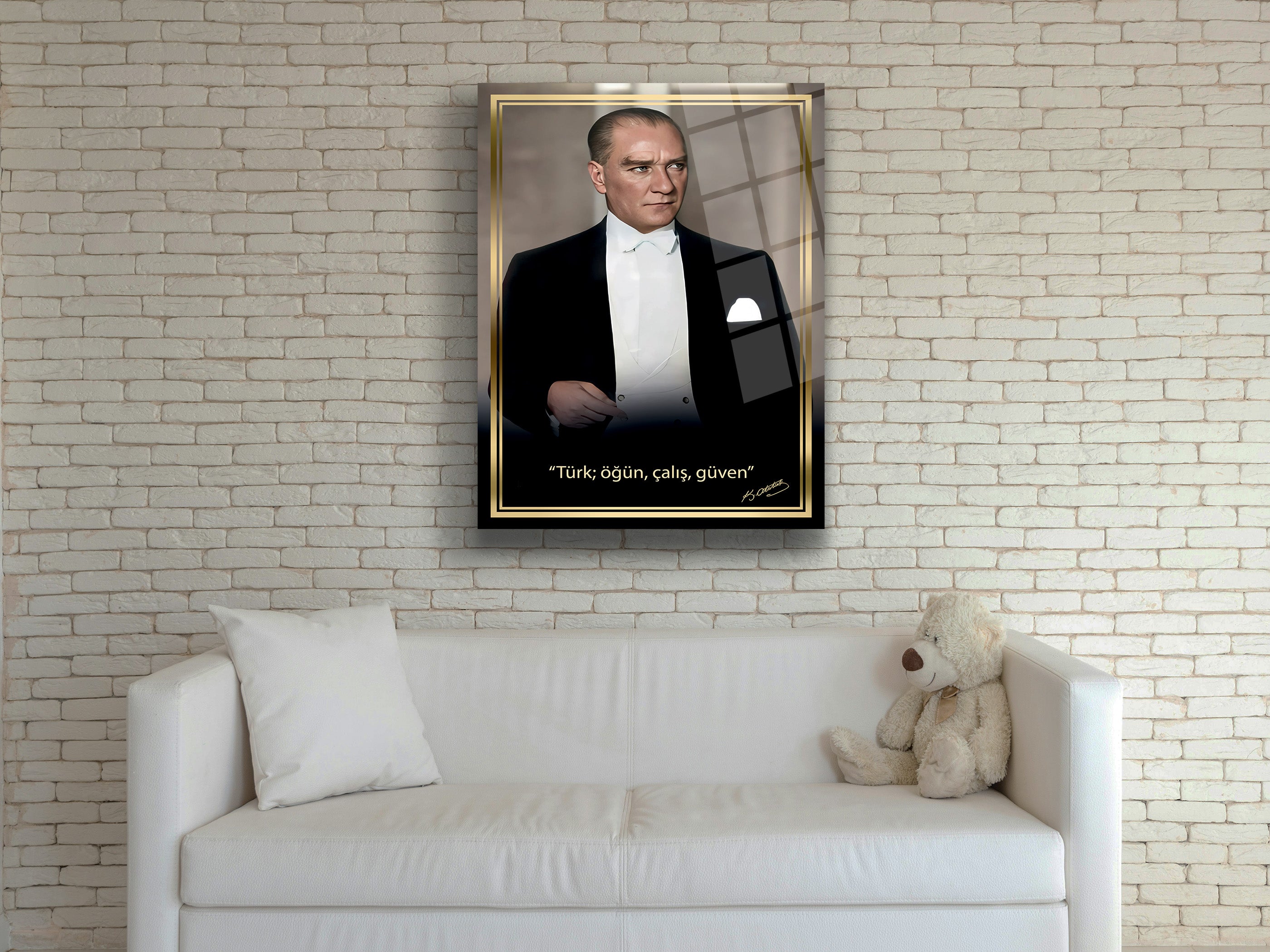 Atatürk Cam Tablo 244