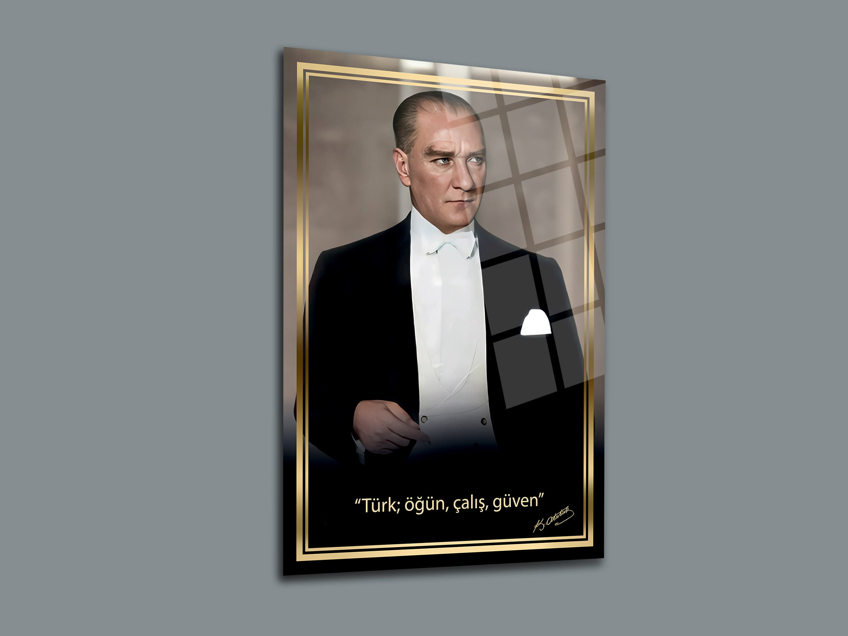 Atatürk Cam Tablo 244