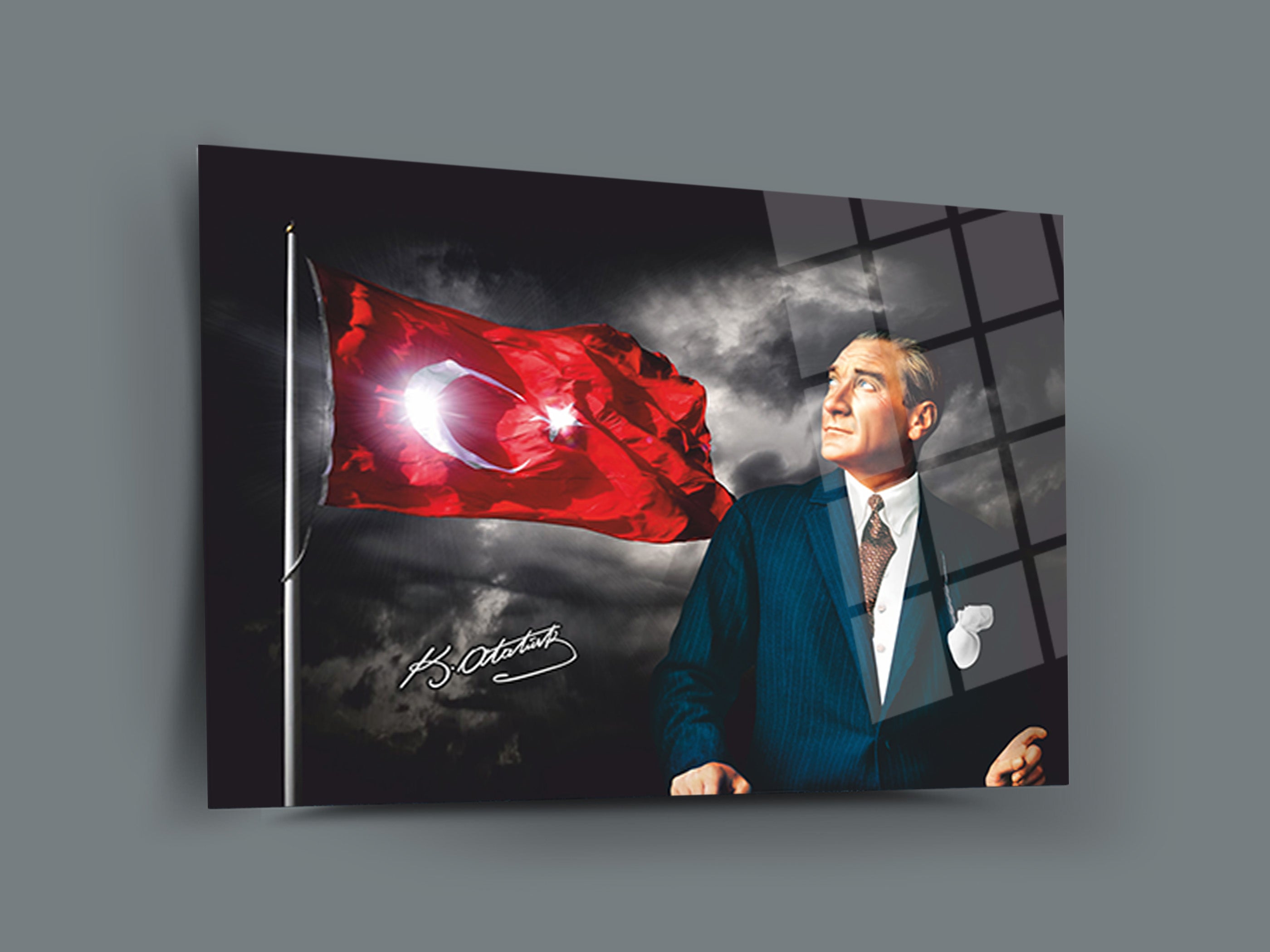 Atatürk Cam Tablo 52