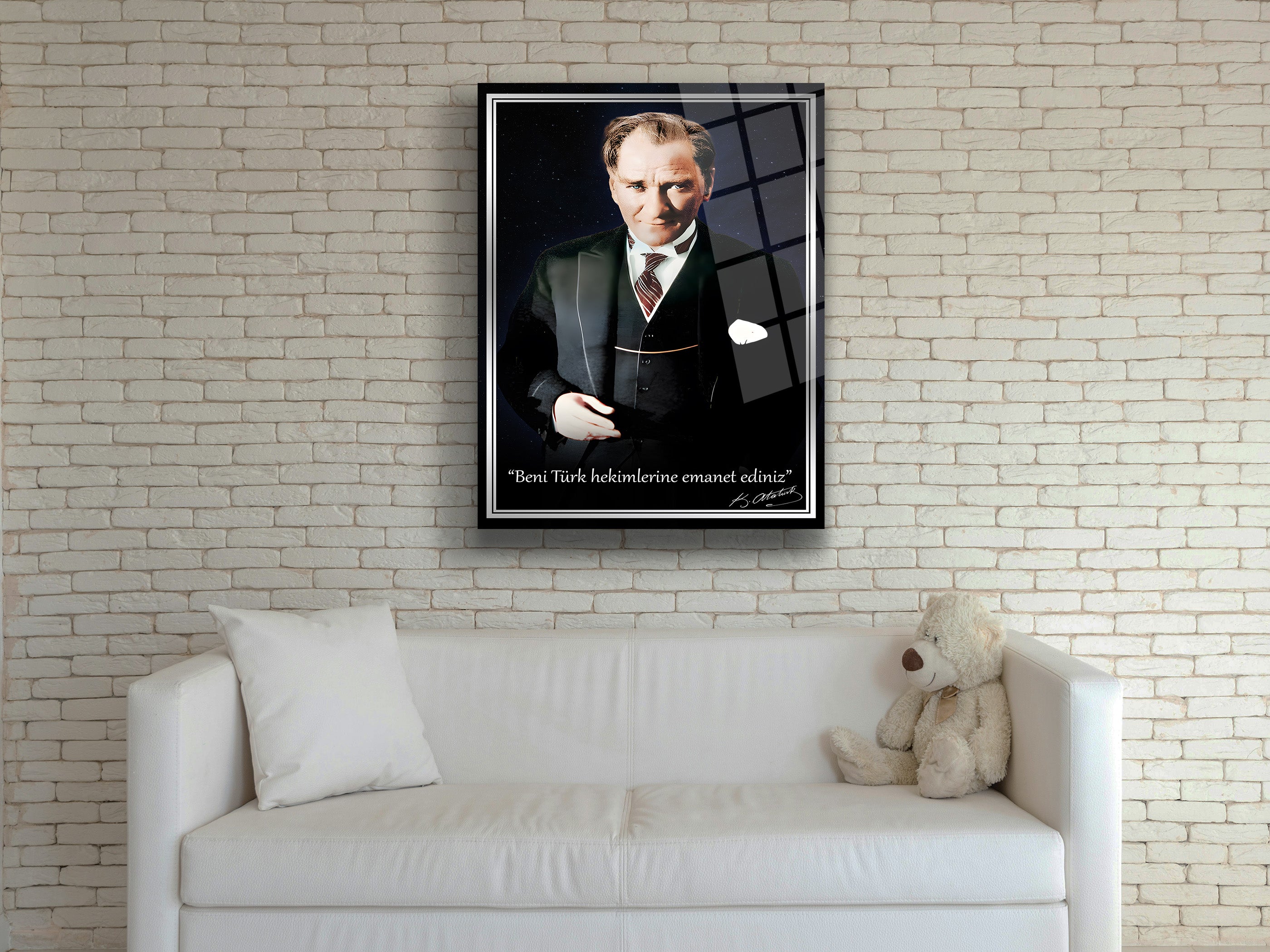 Atatürk Cam Tablo 224