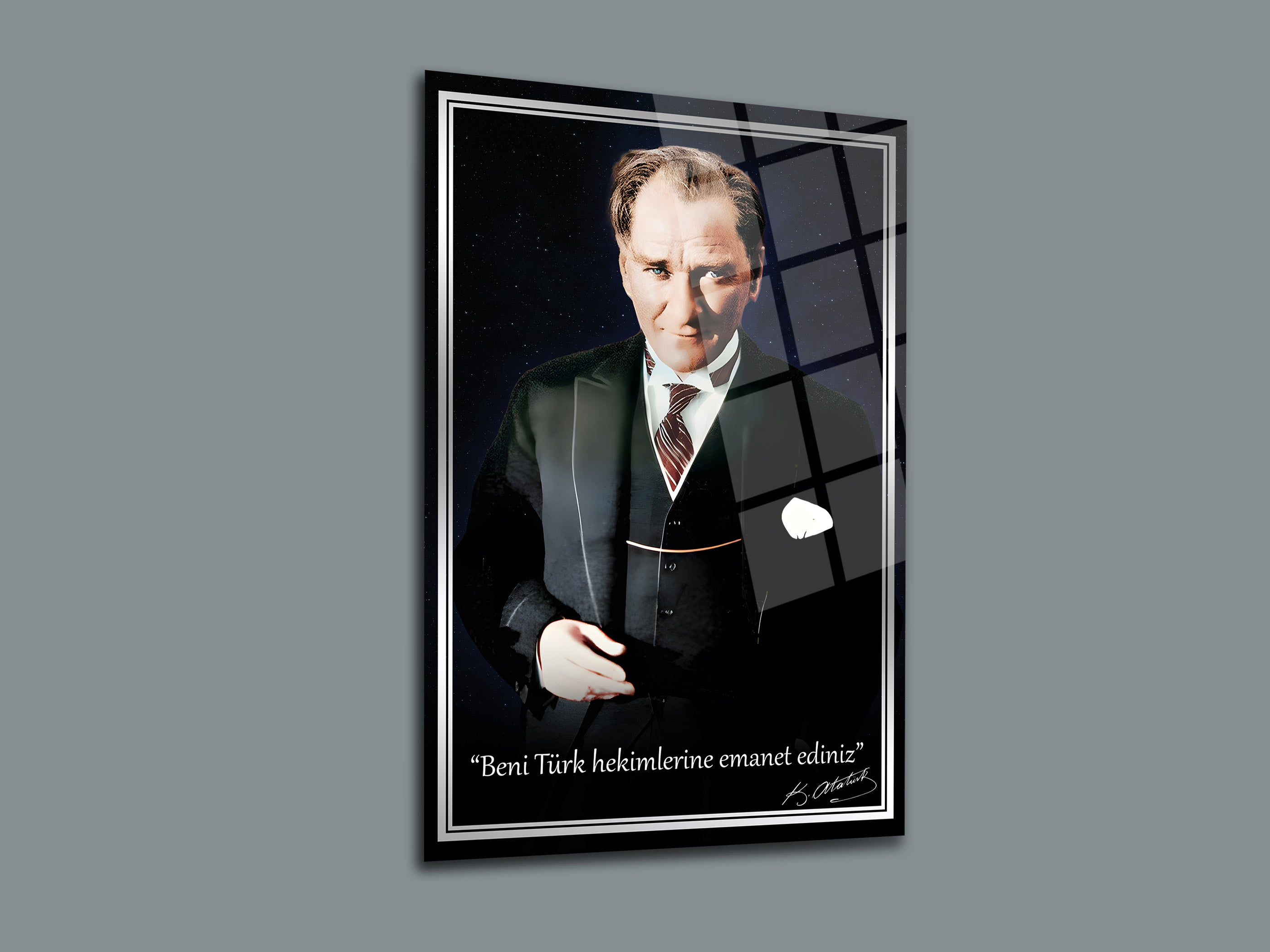 Atatürk Cam Tablo 224