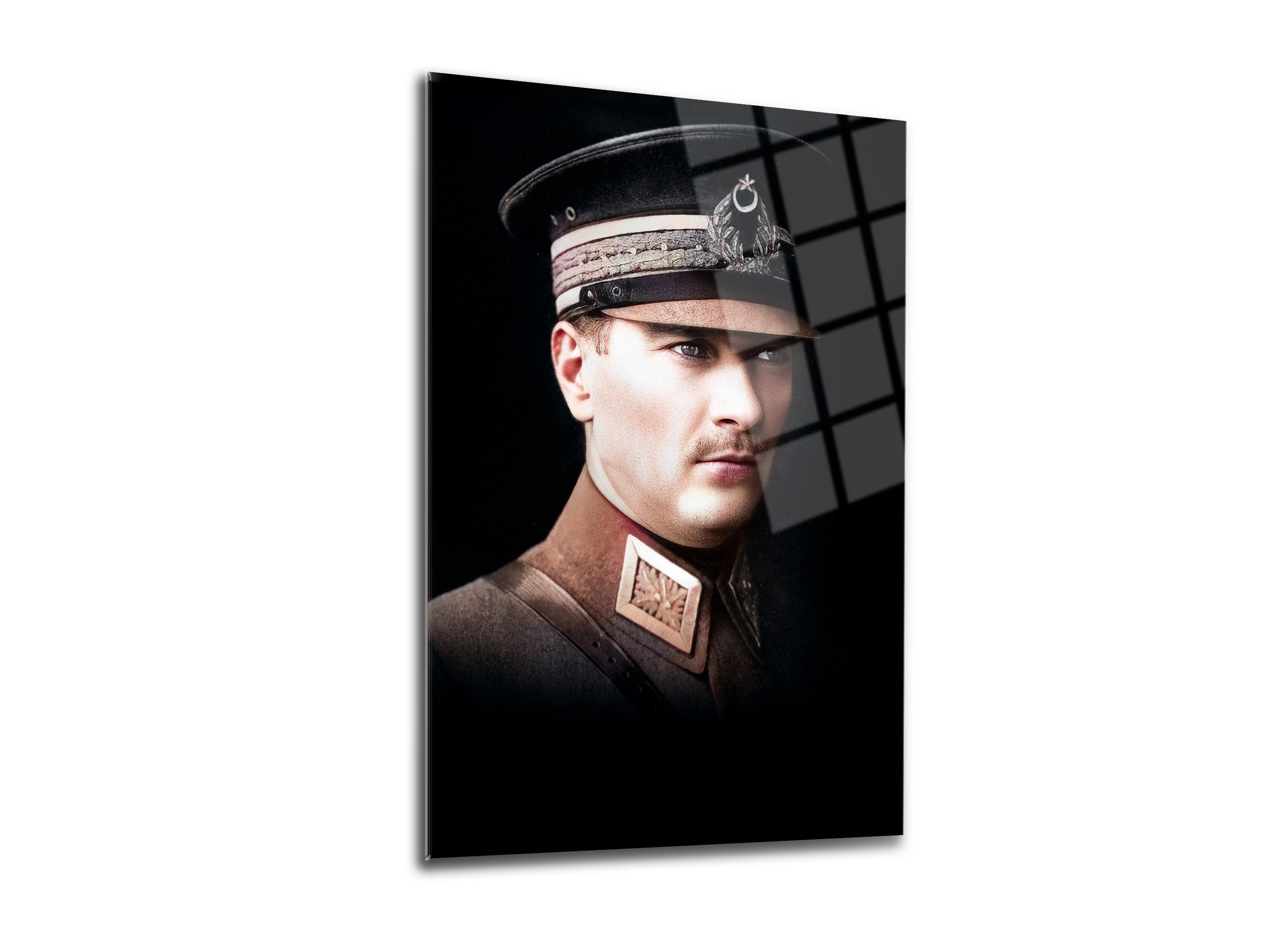 Atatürk Cam Tablo 70