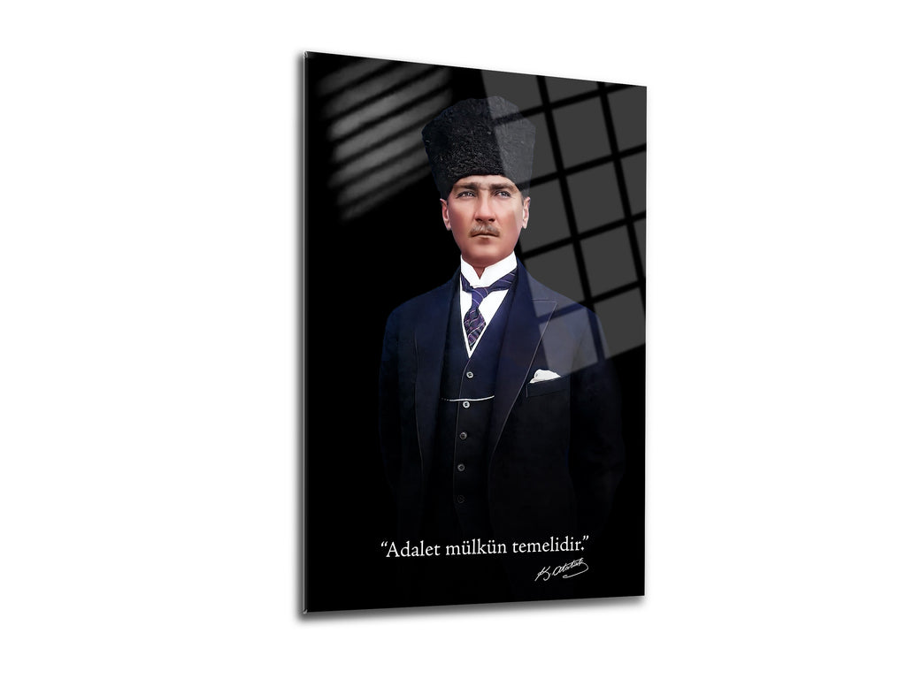 Atatürk Cam Tablo 133