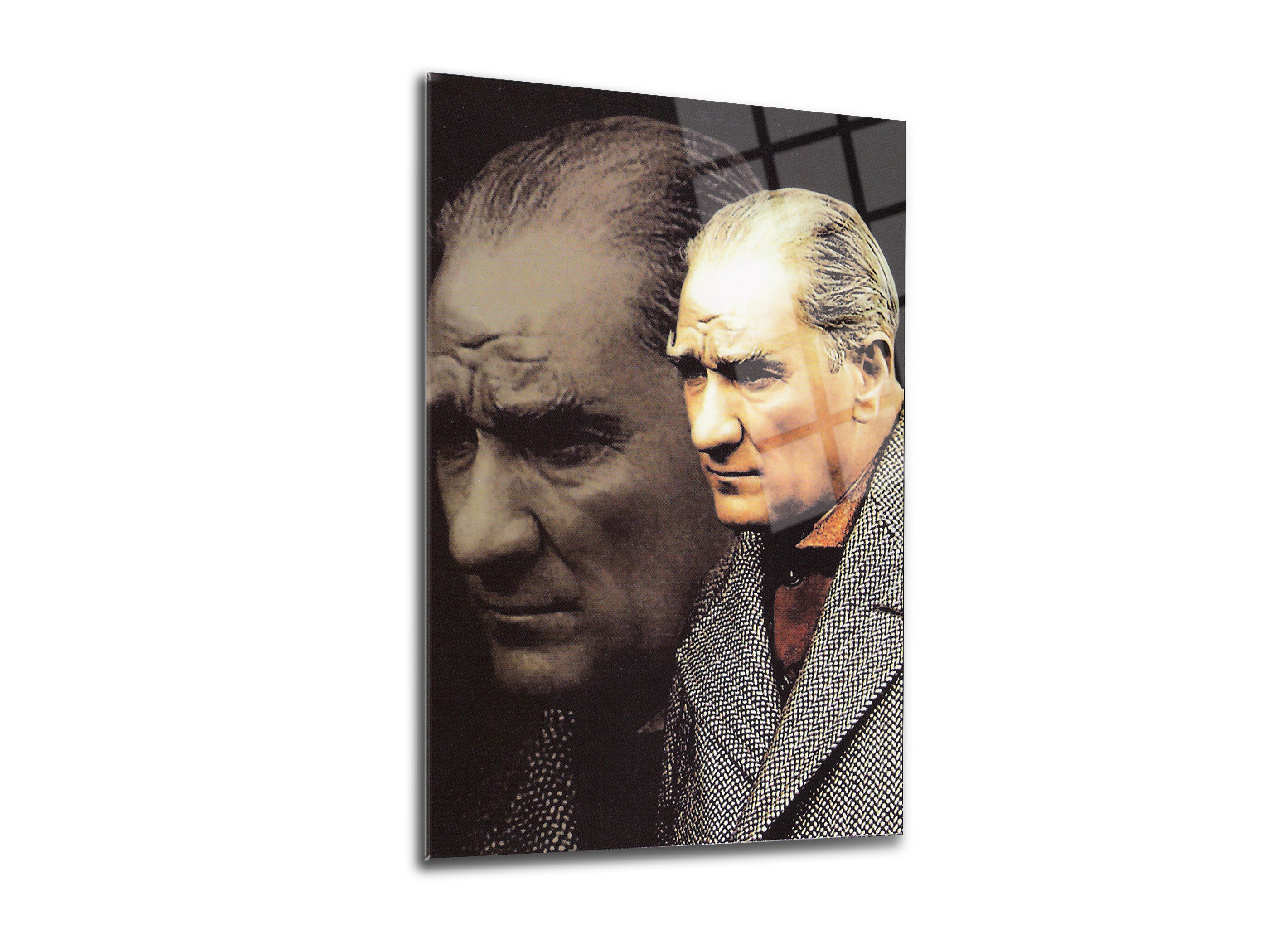 Atatürk Cam Tablo 84