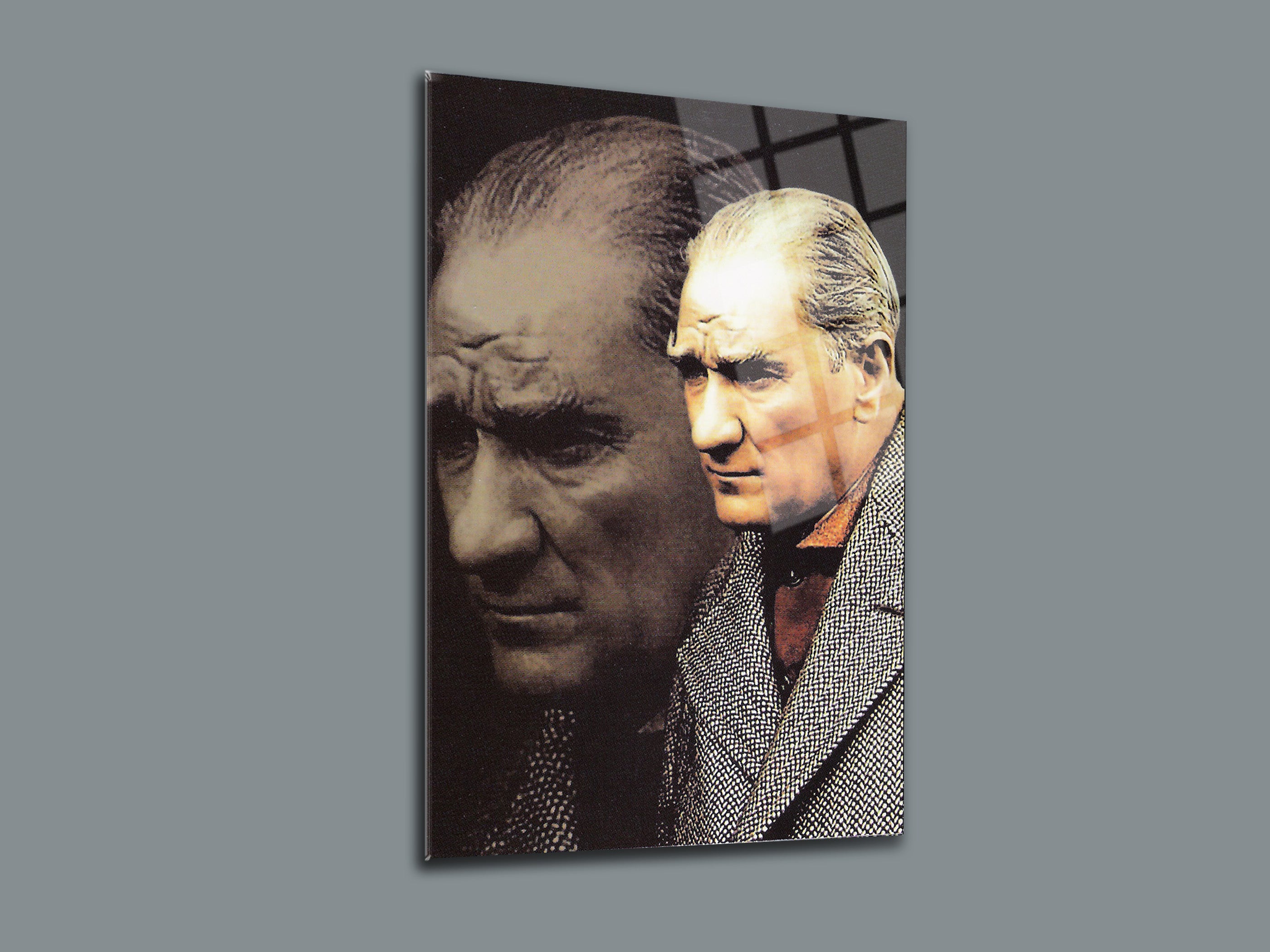 Atatürk Cam Tablo 84