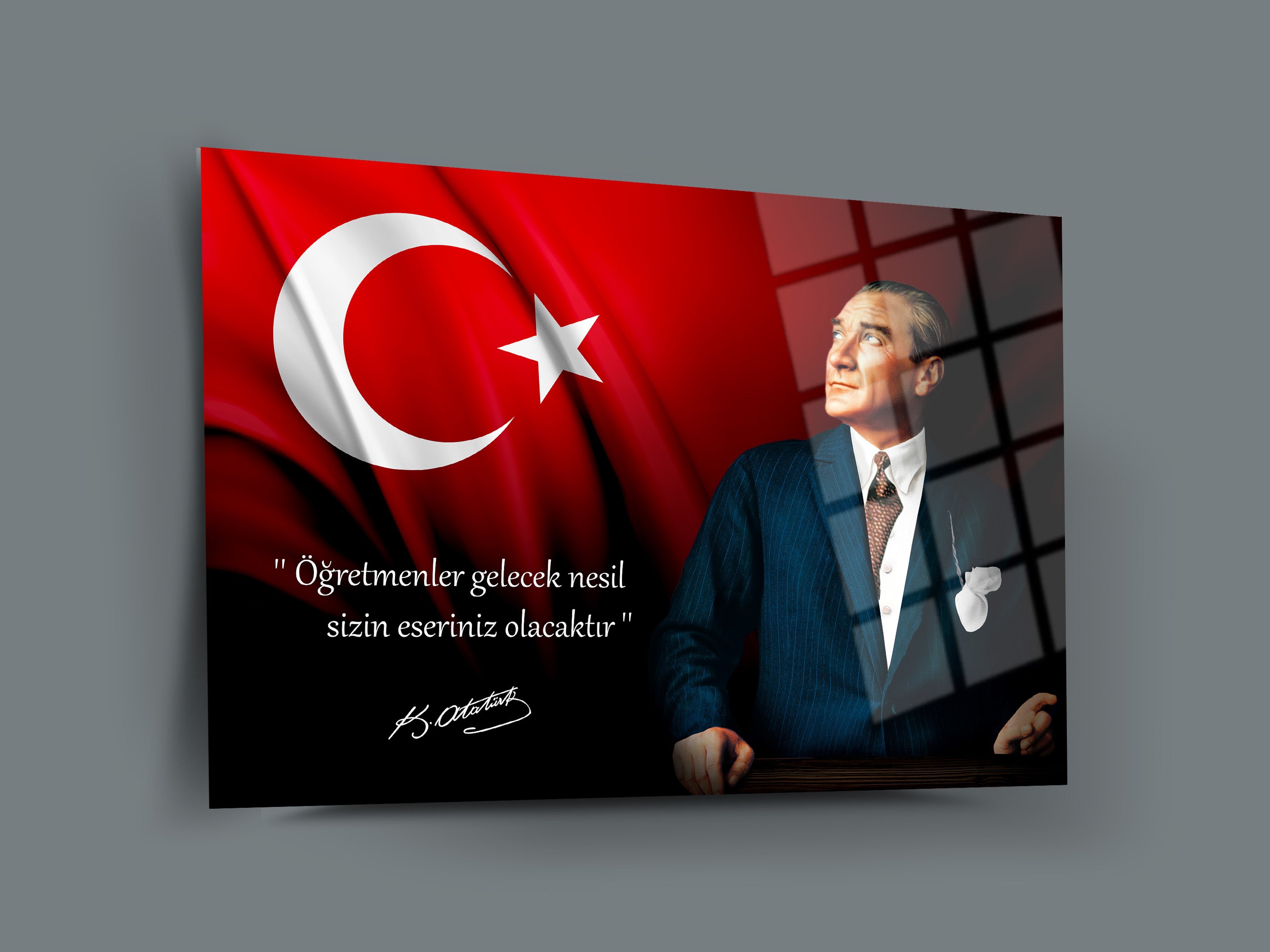 Atatürk Cam Tablo 136