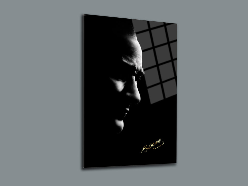 Atatürk Cam Tablo 62