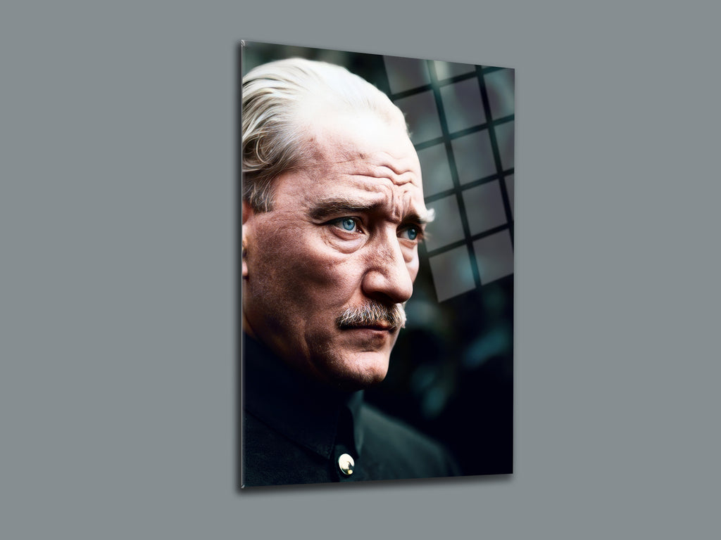 Atatürk Cam Tablo 124