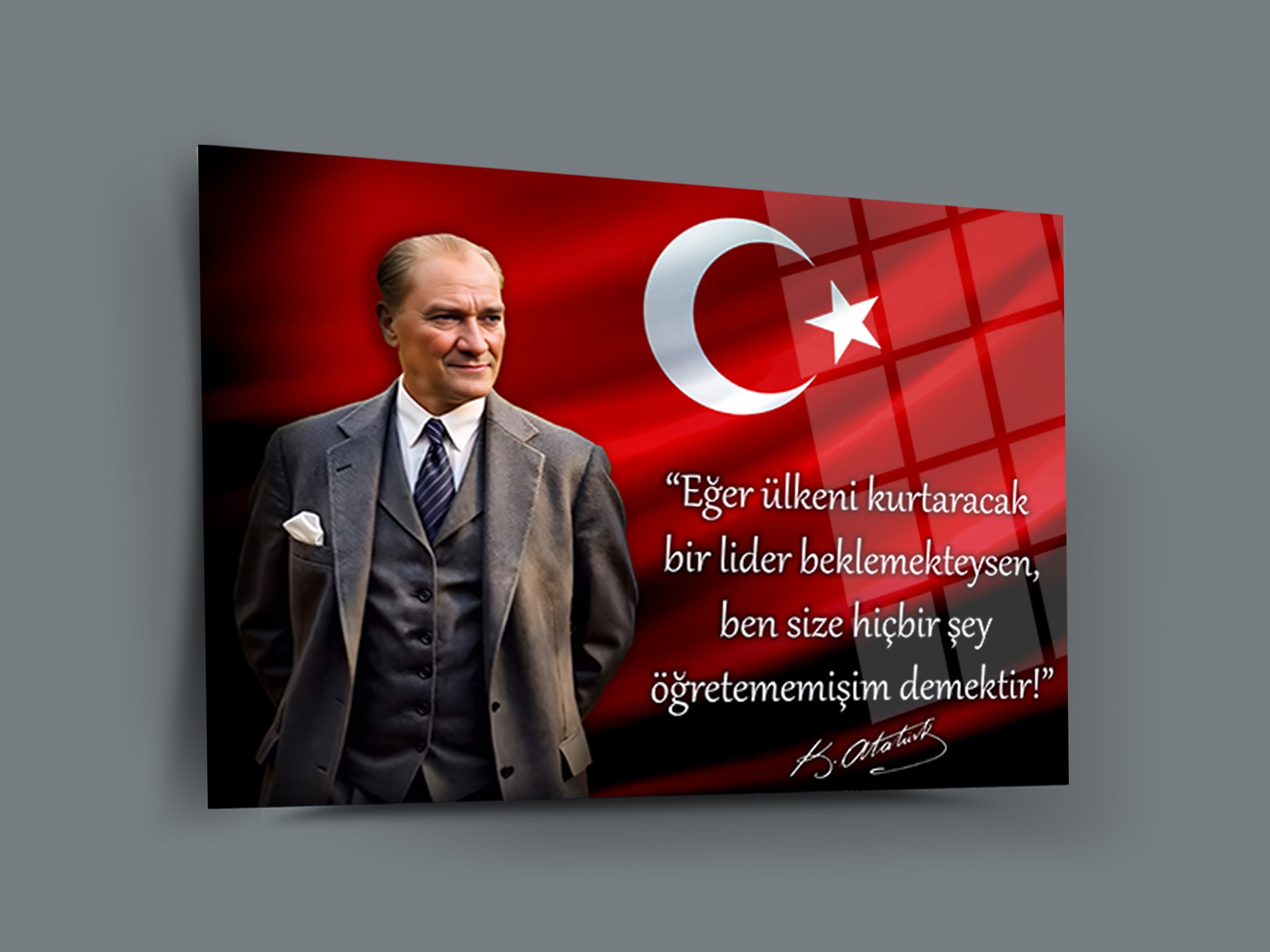 Atatürk Cam Tablo 233