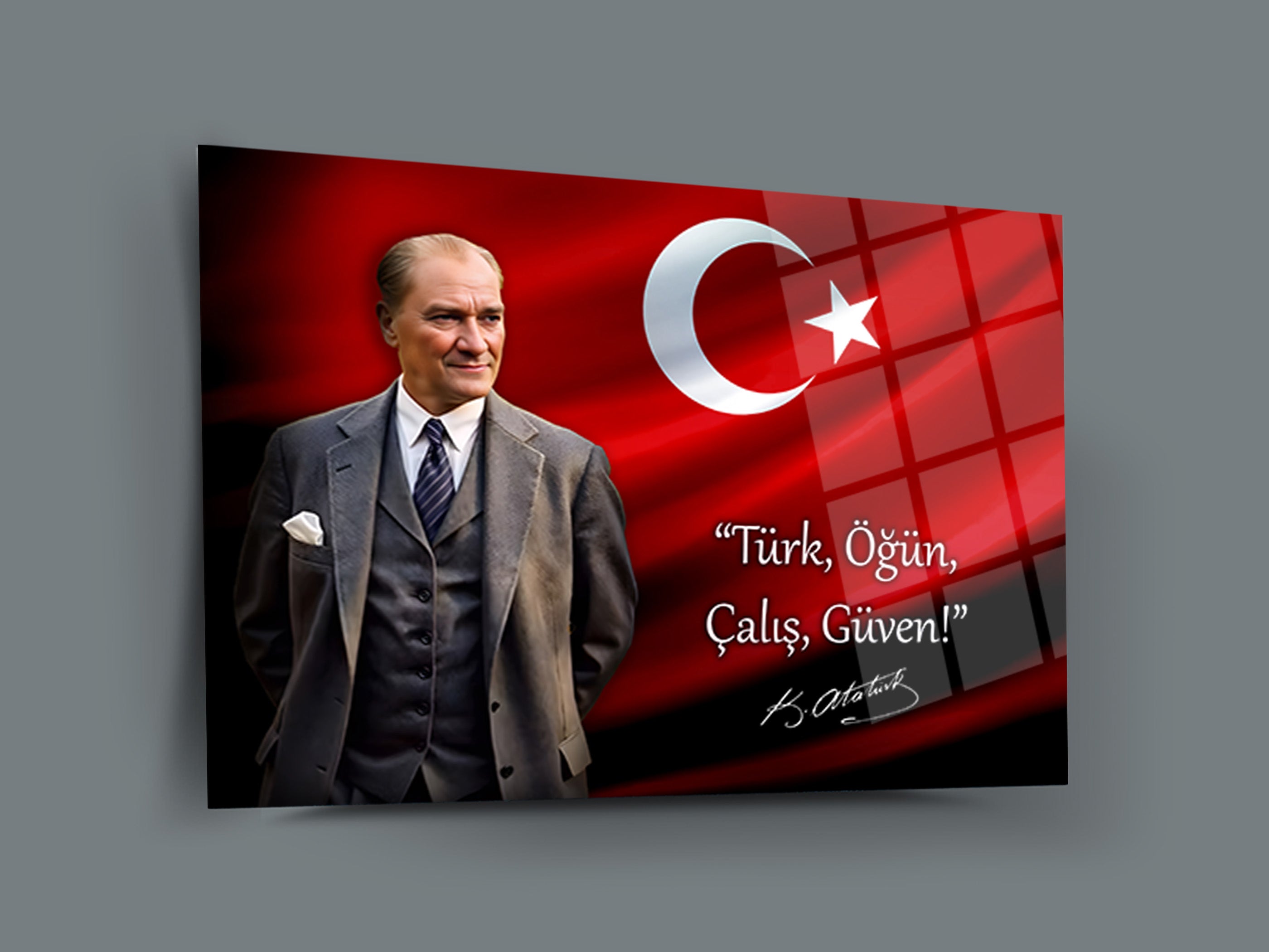 Atatürk Cam Tablo 228