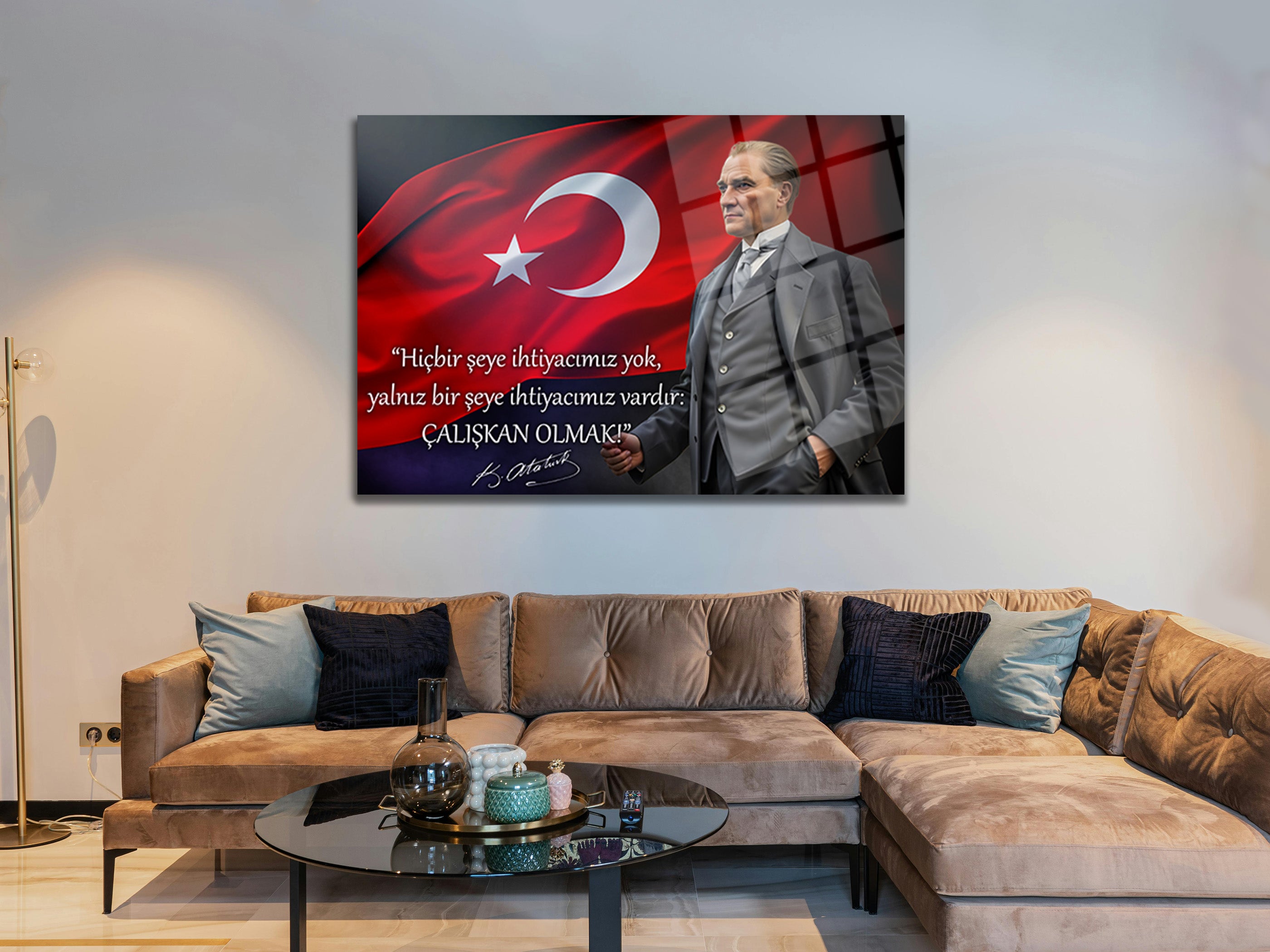 Atatürk Cam Tablo 229