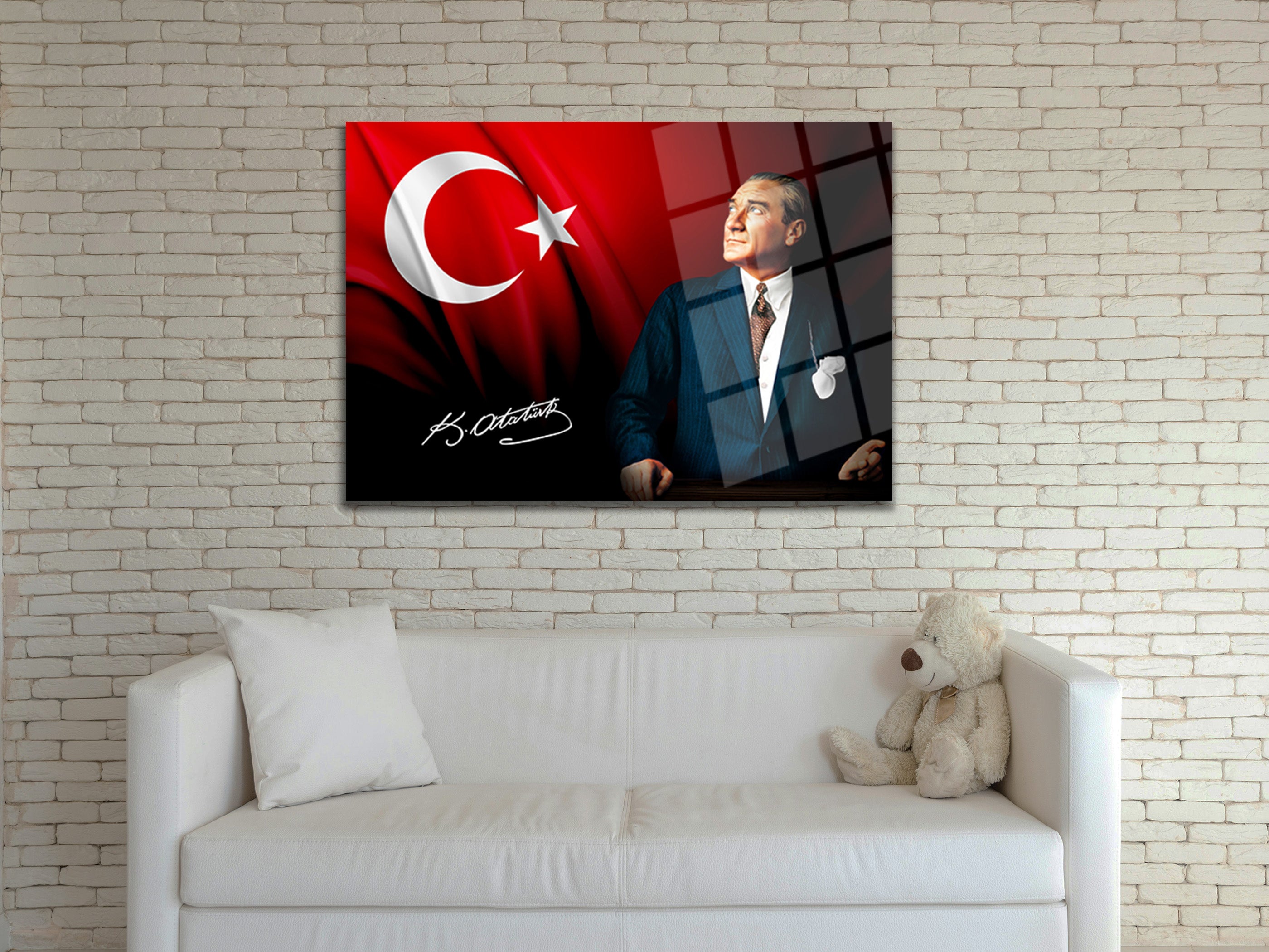Atatürk Cam Tablo 215