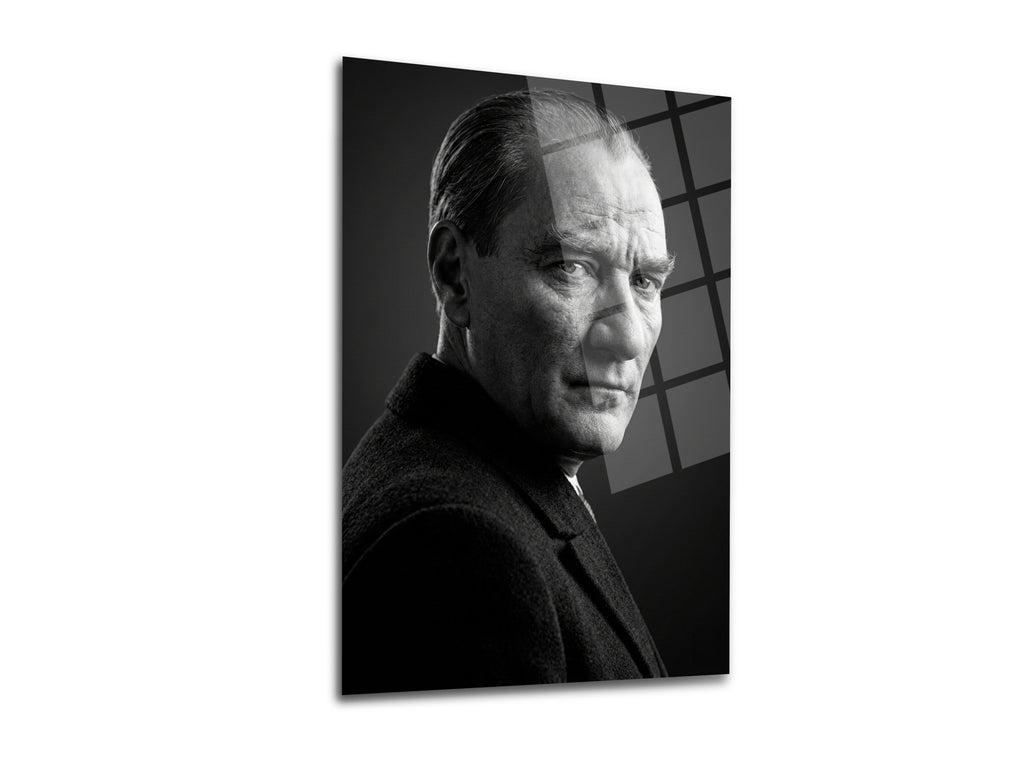 Atatürk Cam Tablo 280