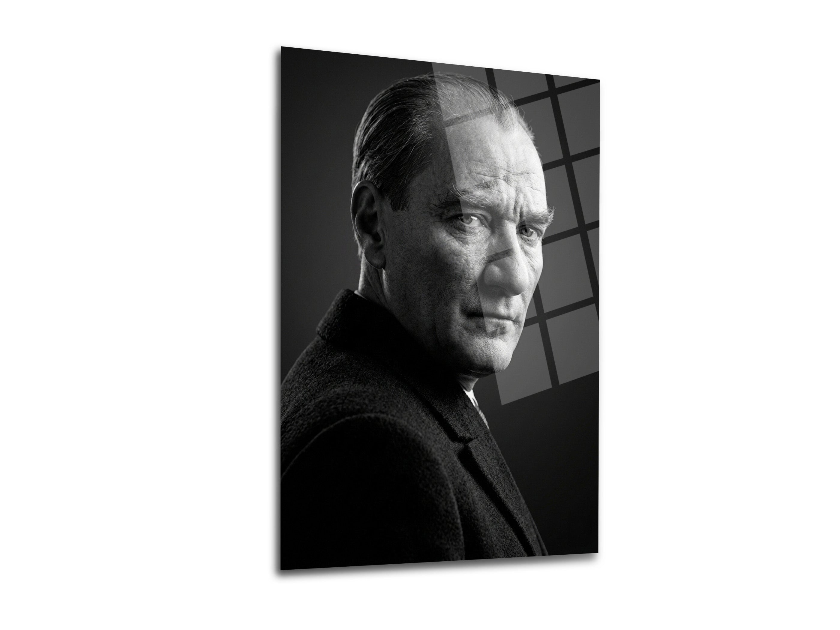Atatürk Cam Tablo 280