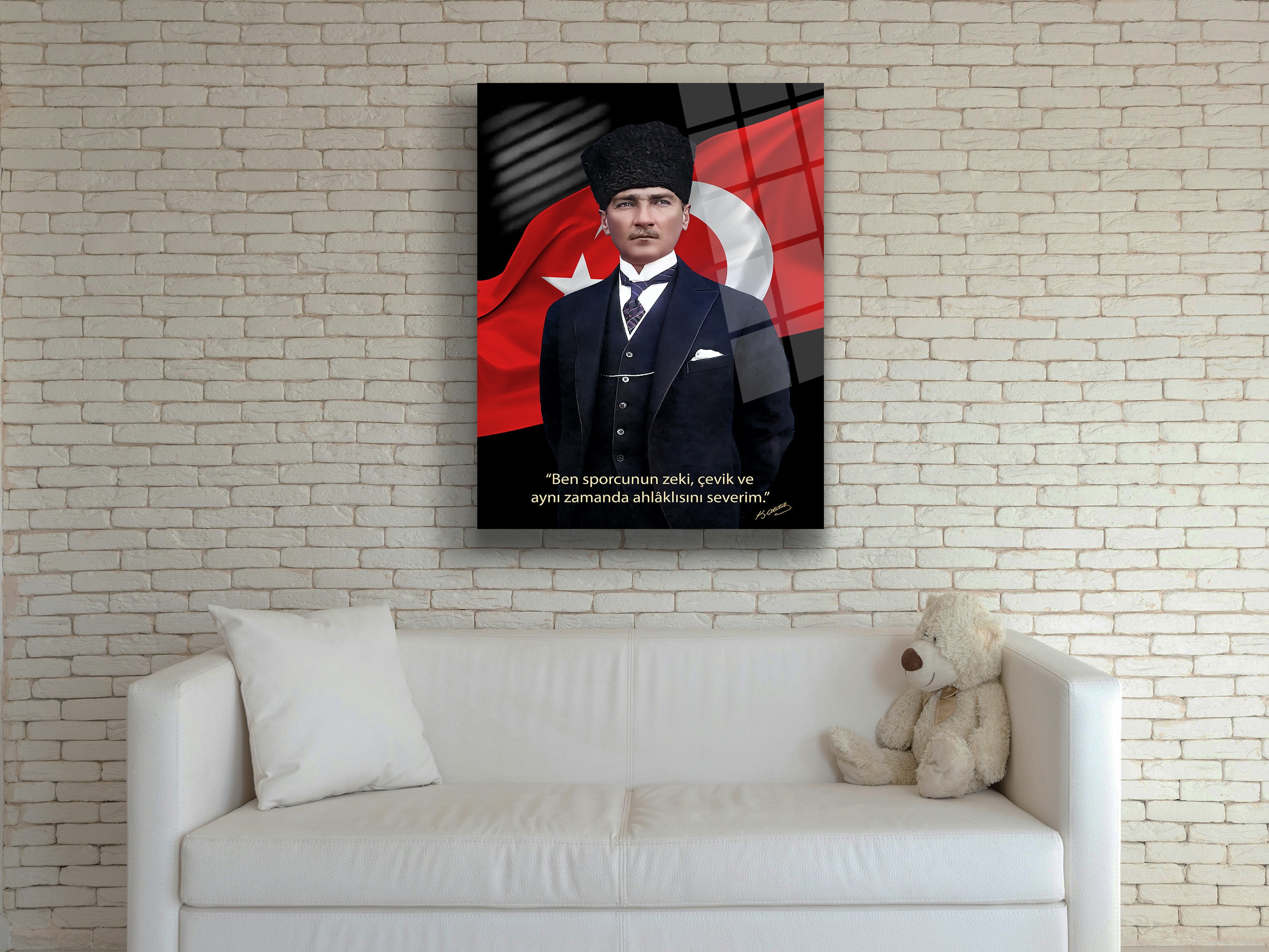 Atatürk Cam Tablo 243