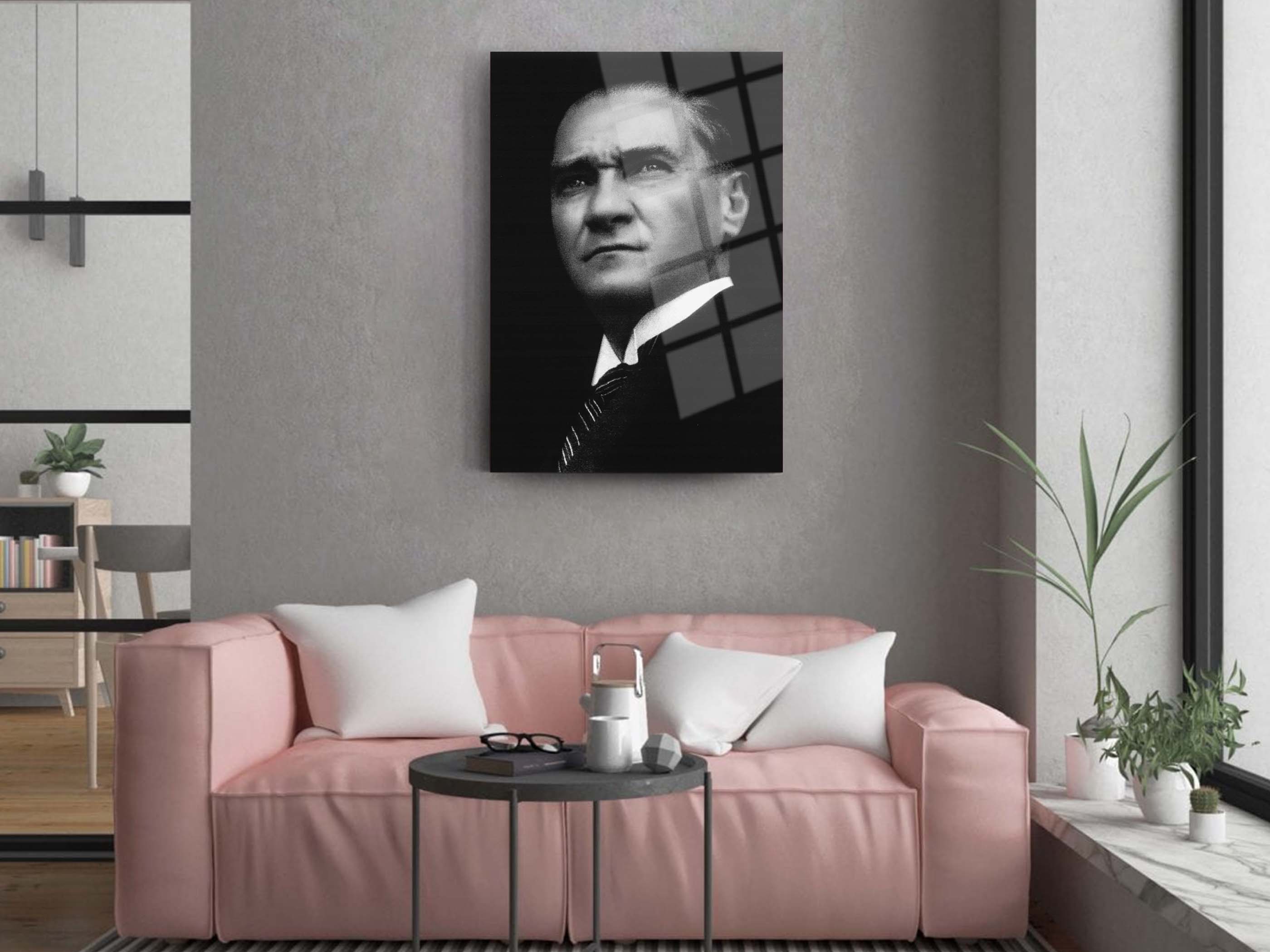 Atatürk Cam Tablo 105