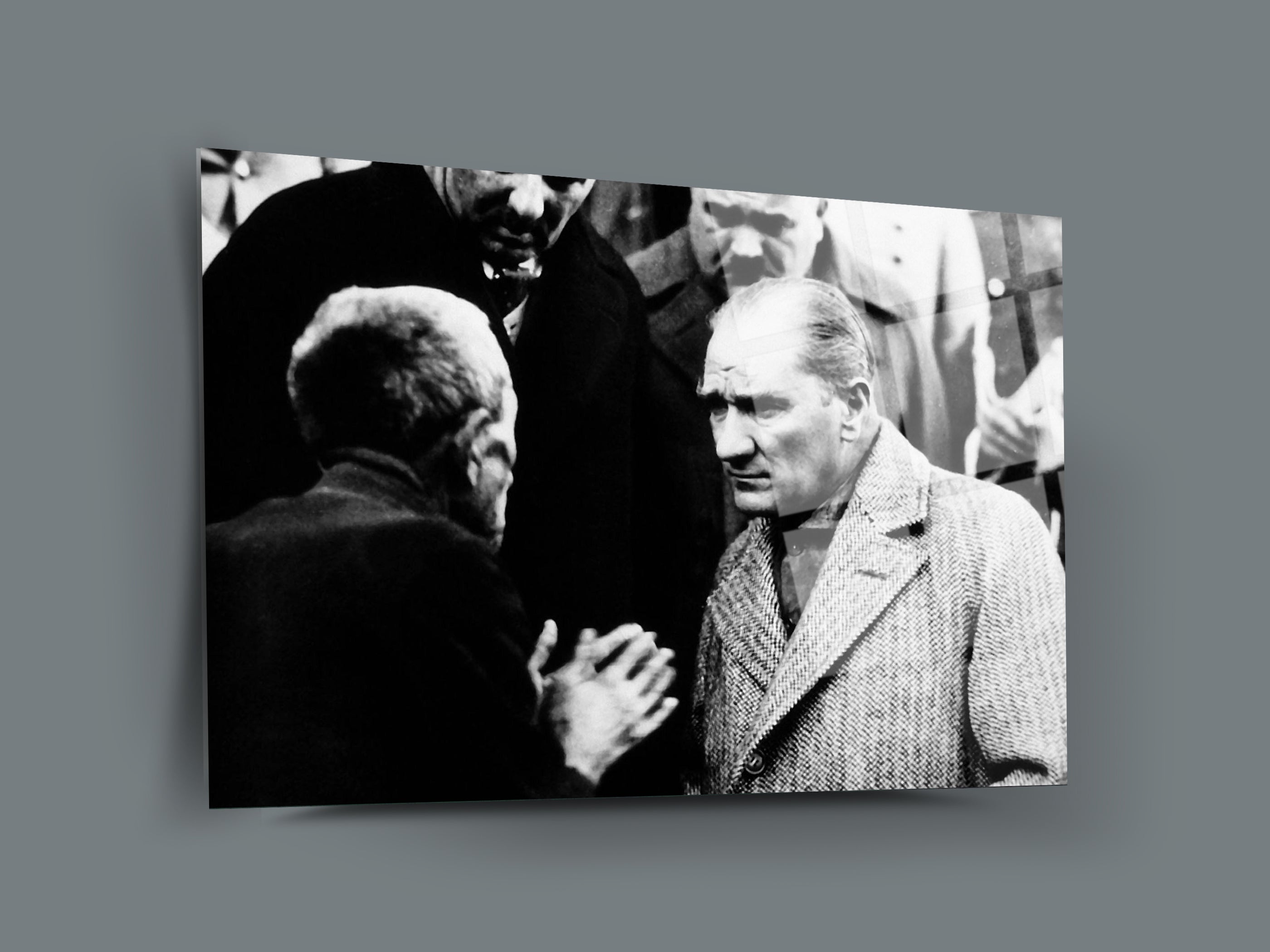 Atatürk Cam Tablo 110