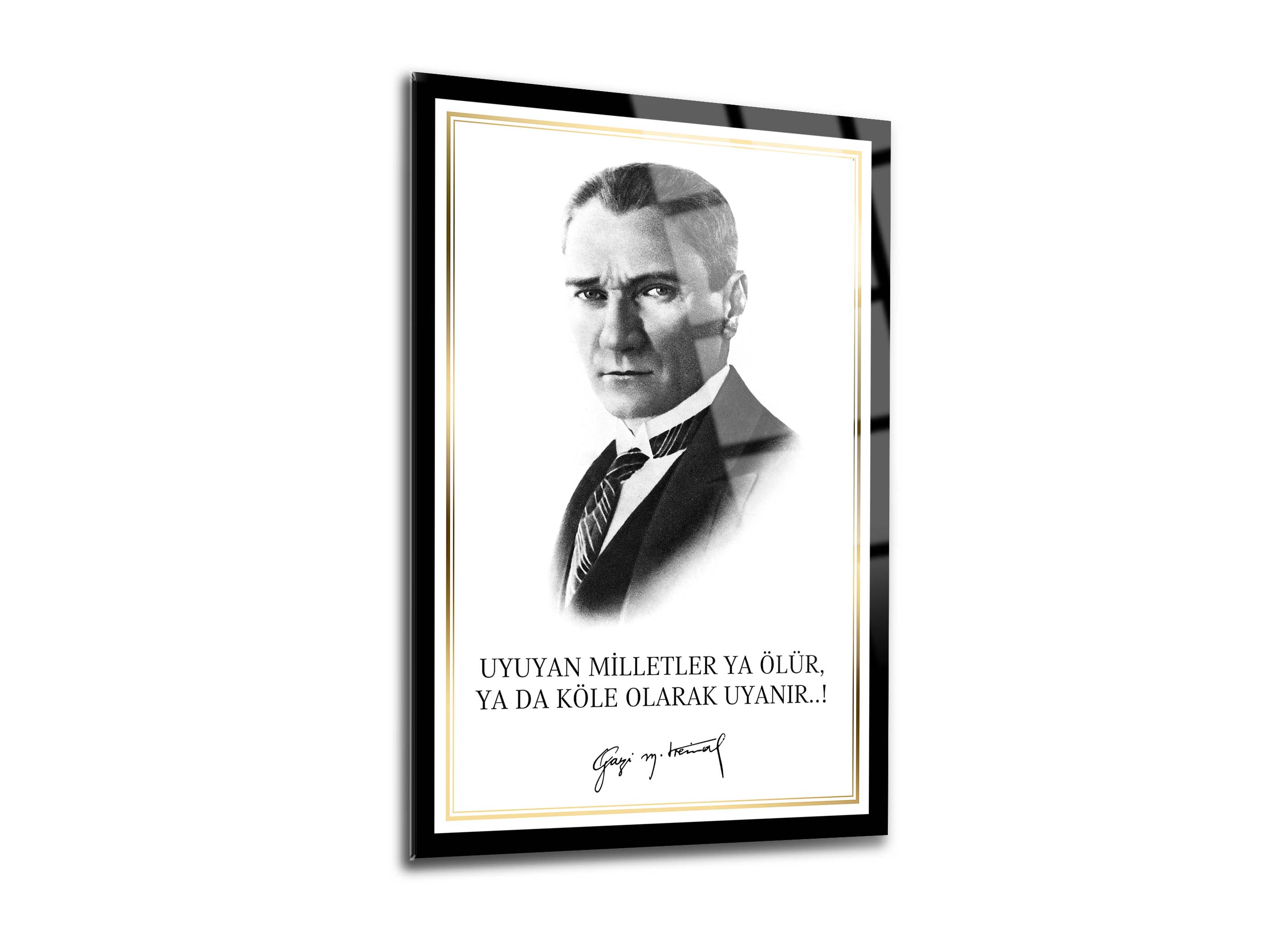 Atatürk Cam Tablo 113
