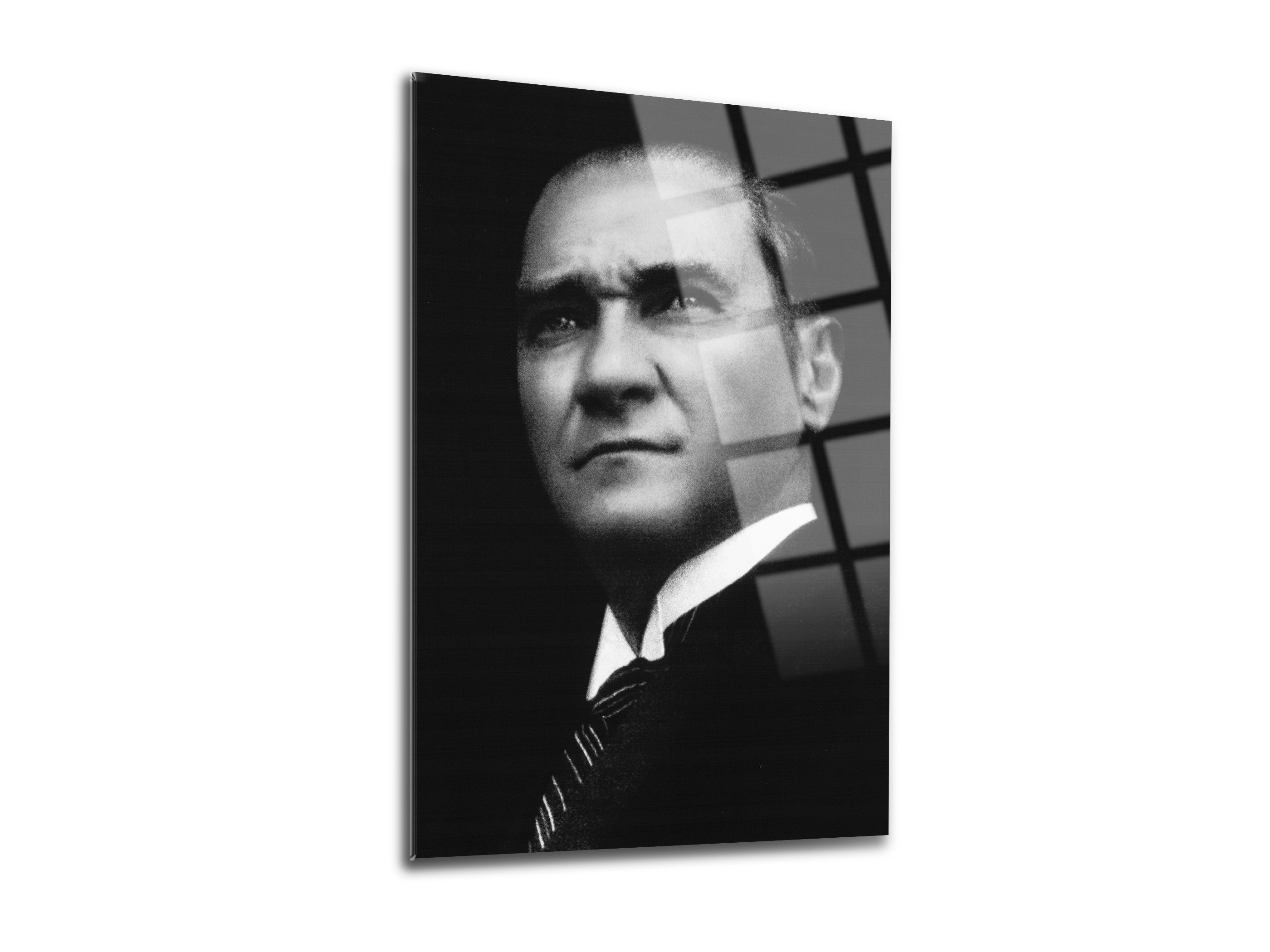 Atatürk Cam Tablo 105