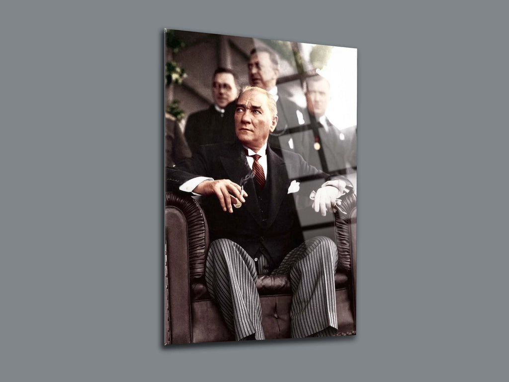 Atatürk Cam Tablo 130