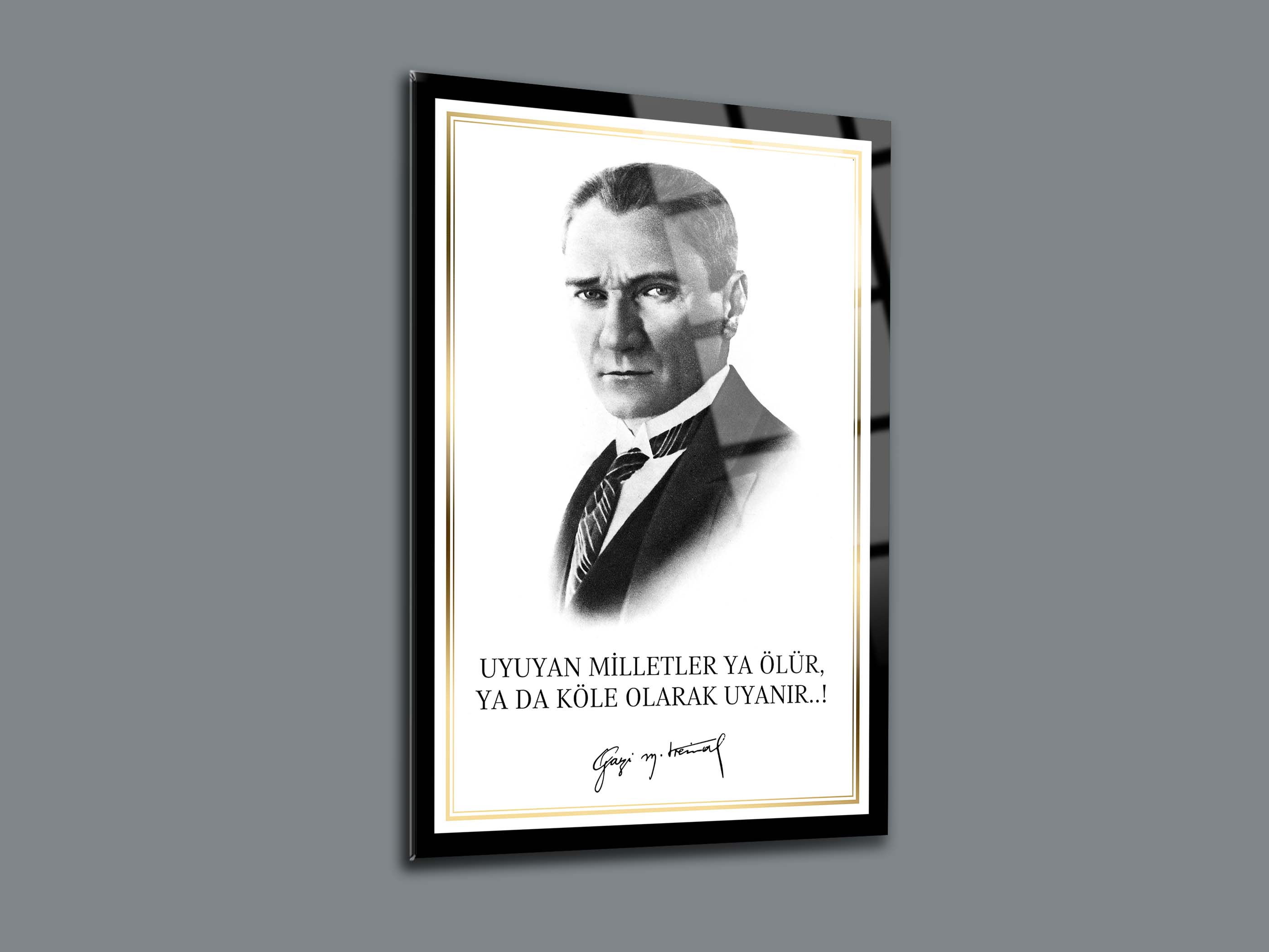 Atatürk Cam Tablo 113
