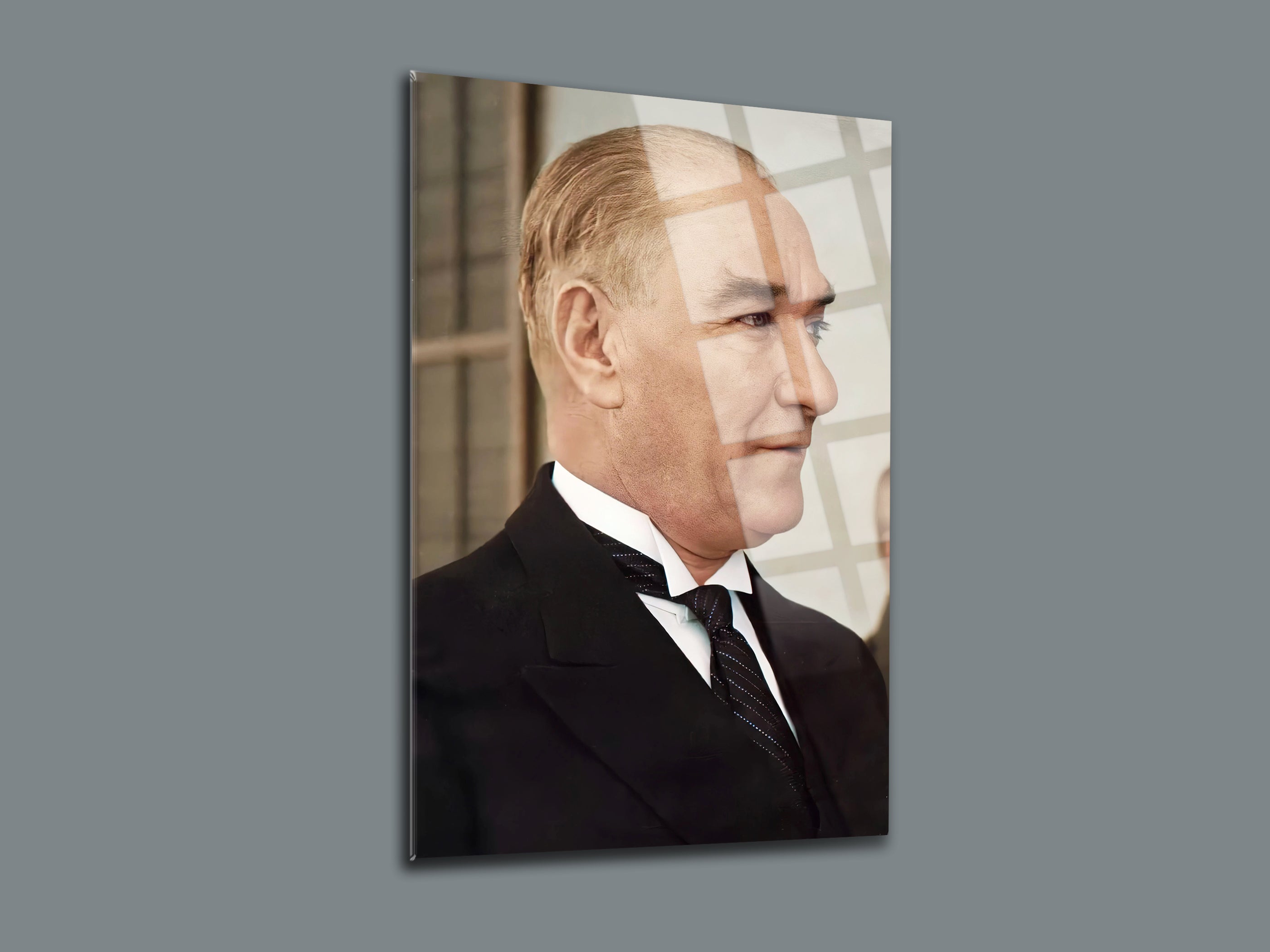 Atatürk Cam Tablo 98