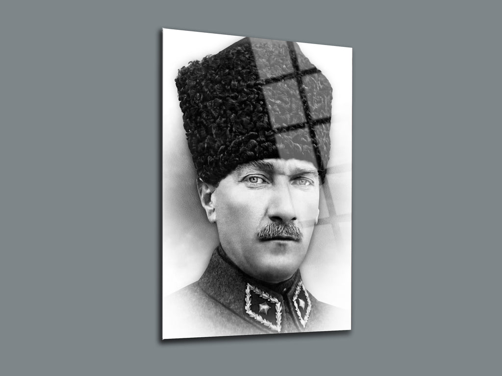 Atatürk Cam Tablo 109