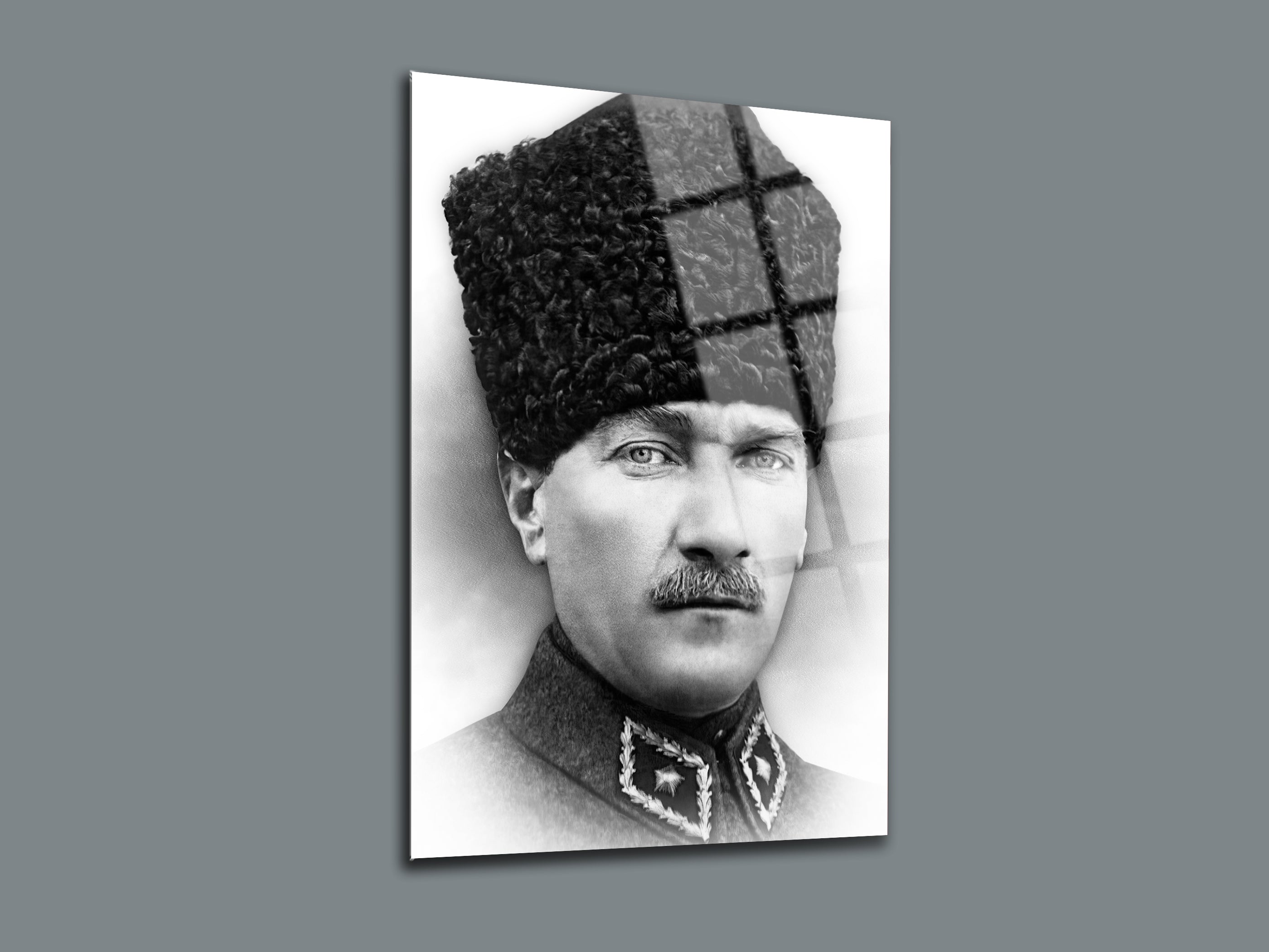 Atatürk Cam Tablo 109